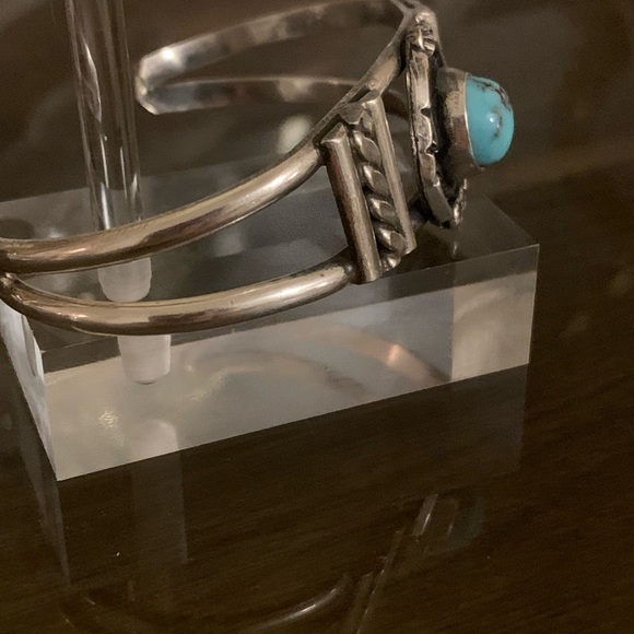 Navajo Turquoise Cuff - Picture 3 of 7